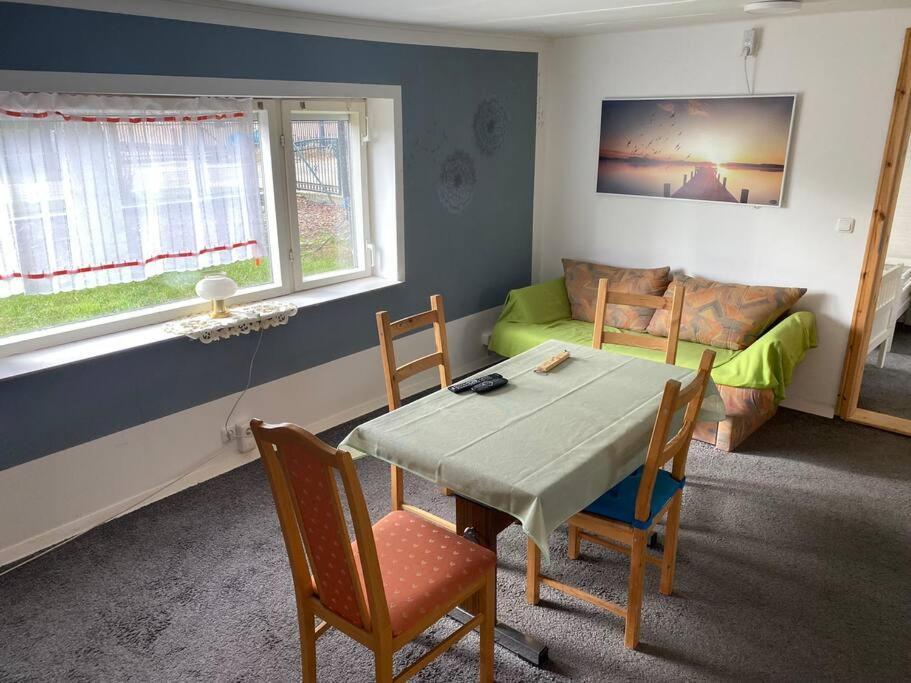 Werneuchen Bungalow Im Gruenen מראה חיצוני תמונה